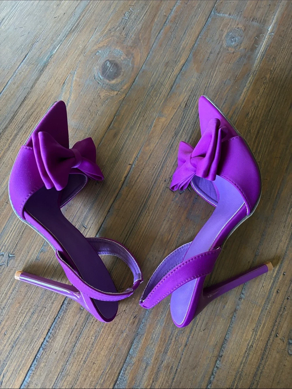 Purple size 37 (women’s 6.5) heels